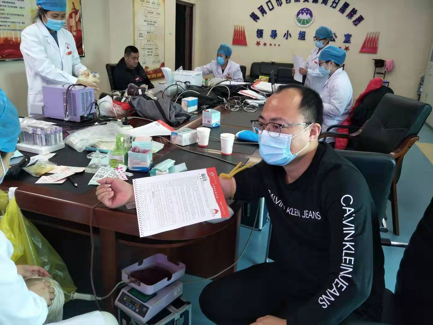 38503e8662cc3ed703b81e95f73ad70